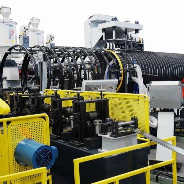 HDPE διπλοτειχισμένη ζαρωμένη μηχανή 3000 εξώθησης σωλήνων σπειροειδής δομή χιλ. 800Mpa